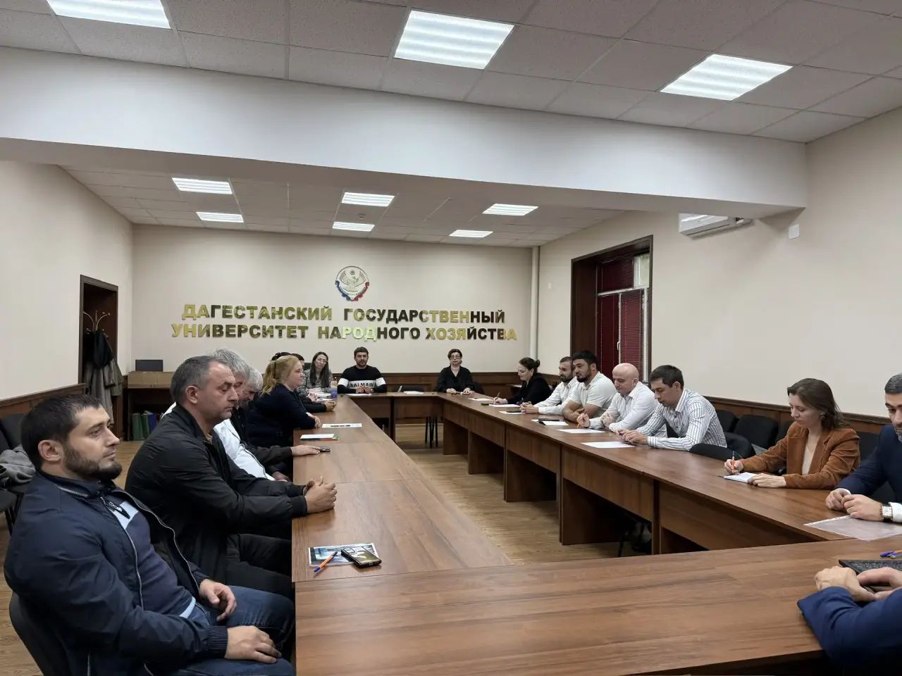 Сотрудники Миннаца Дагестана прошли обучение по противодействию коррупции